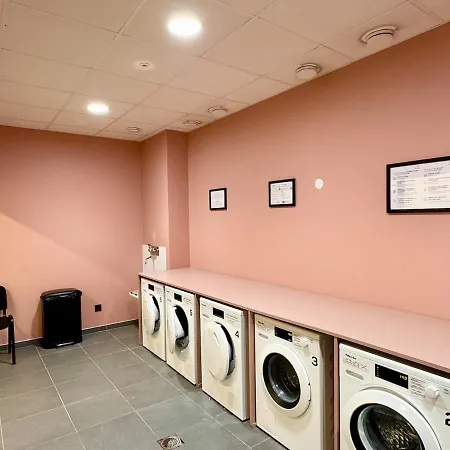 We Live Sharies - C202 * Reims