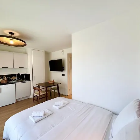 We Live Sharies - C202 Apartamento *