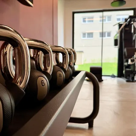 We Live Sharies - C202 * Reims