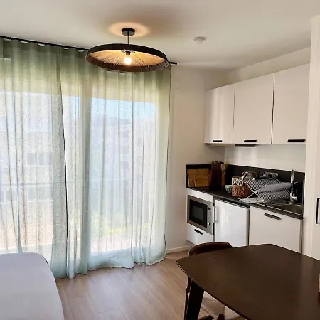 We Live Sharies - C202 Apartamento Reims